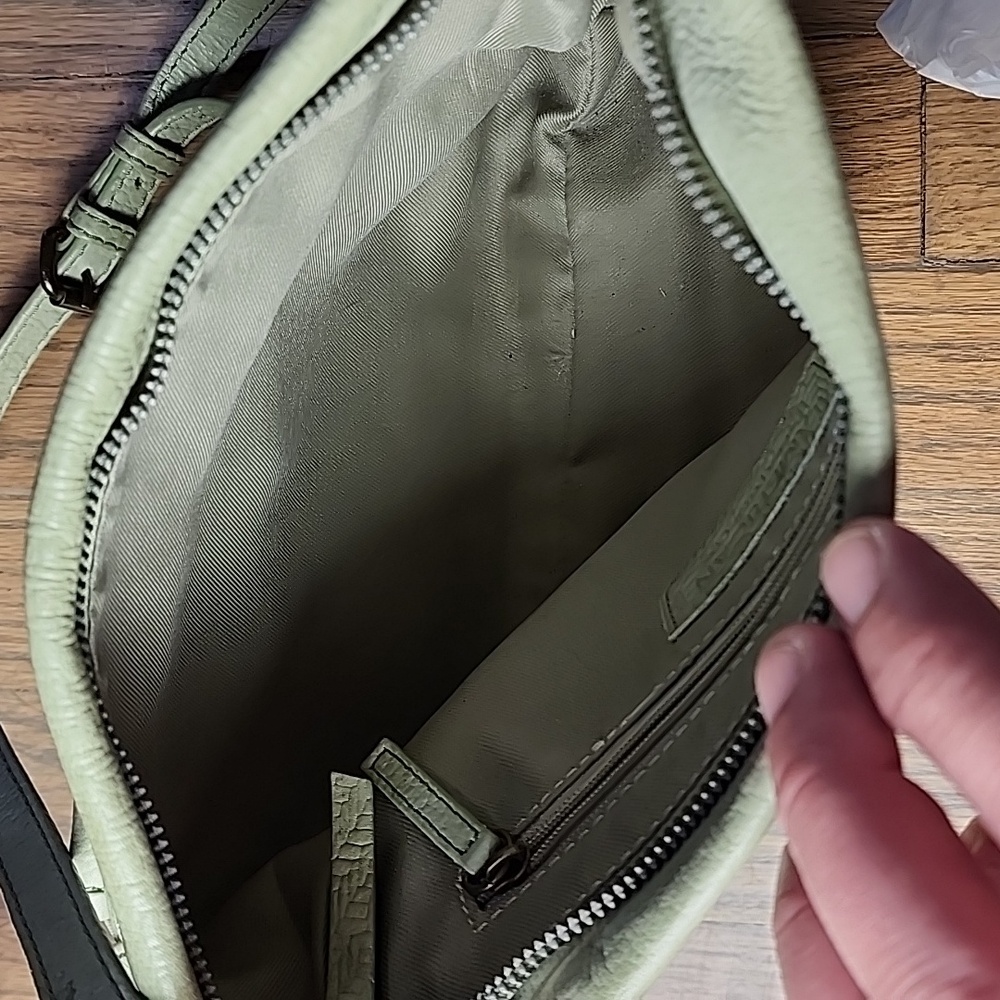 American Leather Co. Crossbody Bag in Soft Green - Picture 5 of 8